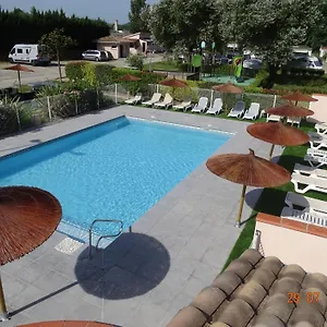 camping-les-nysades.midi-pyreneeshotels.com/